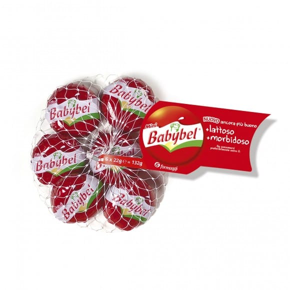 Durante le feste Babybel si rivela molto versatile: addobba l'albero e decora la tavola col suo vibrante colore rosso! - Sapori News 