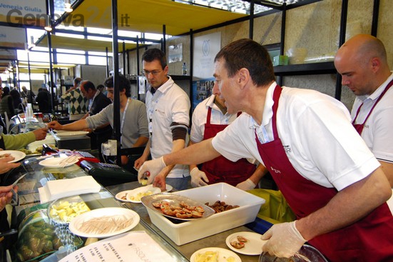 A tavola con i grandi chef italiani e internazionali al Porto Antico di Genova per Slow Fish 2013 - Sapori News 