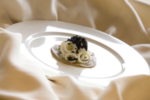 Vellutata lenticchie e caviale Calvisius_Cerveni - Sapori News 