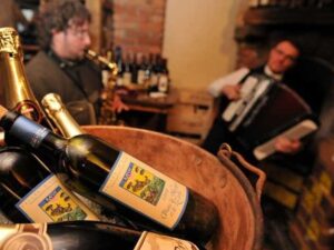 A Cogne “CANTINE APERTE”: un tour che abbina le migliori DOC valdostane a piatti tipici locali