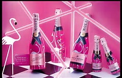 Get Ready for Spring! Moet Rose Flamingo Limited Edition - Sapori News 