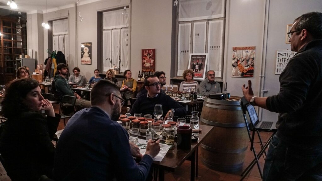 Esperienza Vermouth: Scopri, degusta e crea con le tue mani uno dei prodotti più famosi di Torino