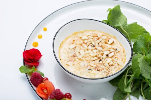 Cittamani - PANNA COTTA AL FINOCCHIO CON MANGO E CROCCANTE DI GRANOLA - dessert - Sapori News 