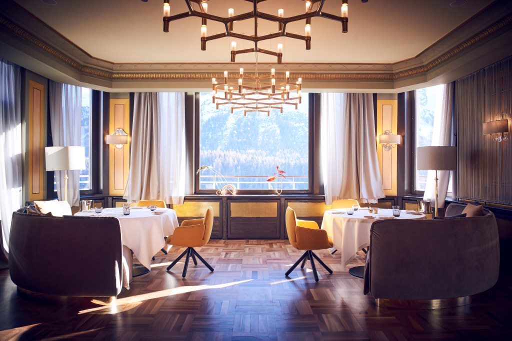 IGNIV, il ristorante gourmet del Badrutt's Palace Hotel di St. Moritz si aggiudica una stella Michelin