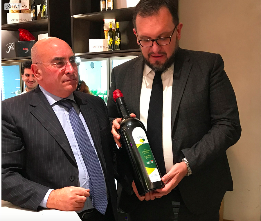 UNASCO e Love IT Food insieme a Milano per valorizzare l'olio extravergine di oliva 100% italiano