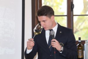 AIS Veneto e Riedel in una glass tasting dedicata alla scelta del bicchiere perfetto. Appuntamento mercoledì 17 gennaio al Novotel Venezia Mestre Castellana.