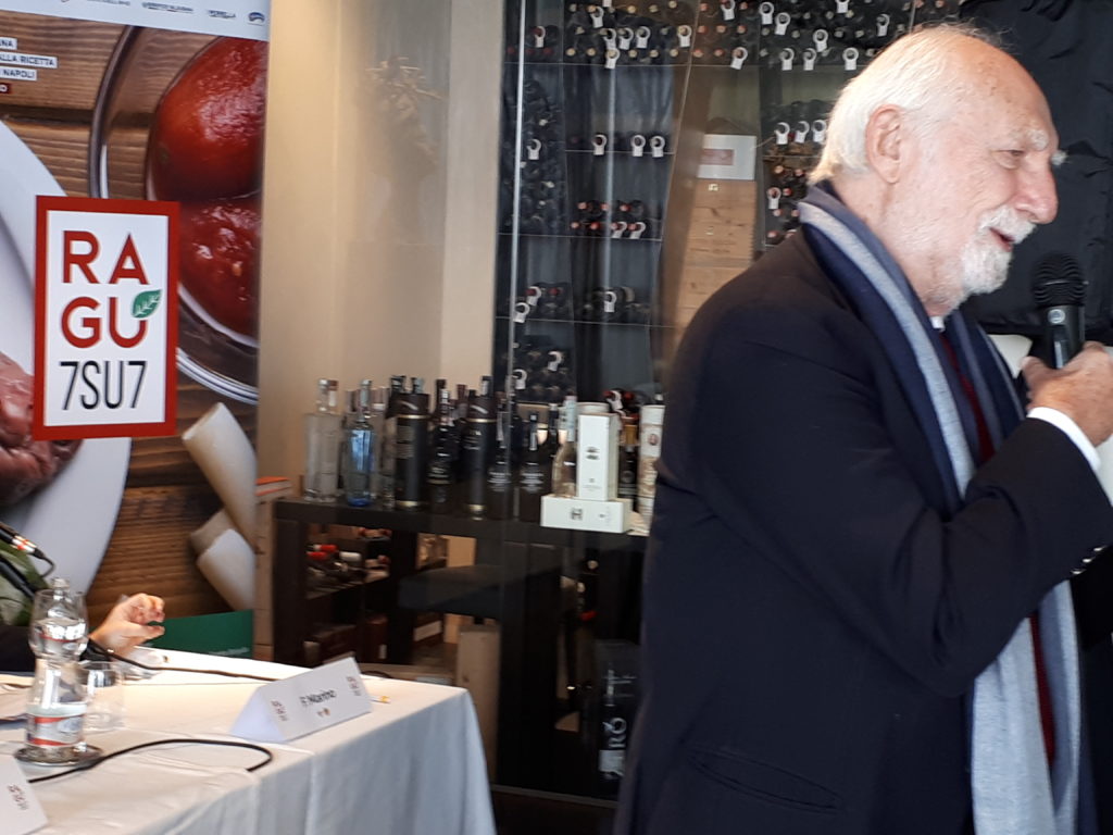 Il ragù napoletano protagonista della cucina partenopea - Sapori News Il Magazine Dedicato al Mondo del Food a 360 Gradi Il ragù napoletano protagonista della cucina partenopea - Sapori News