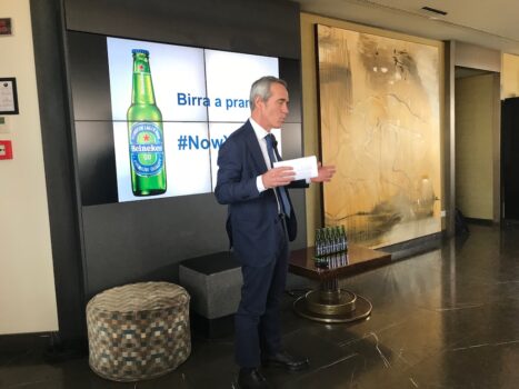 Heineken 0.0, la nuova birra  0 alcol e basse  calorie, perfetta per la pausa pranzo - Sapori News 