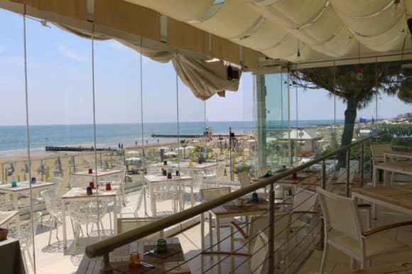 Ristorante Frontemare, una terrazza sul mare di Jesolo tra gourmet e gluten free - Sapori News 
