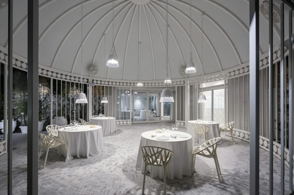 Il ristorante stellato LUME riapre l’incantevole dehors ‘ORTO DI LUME’ - Sapori News Il Magazine Dedicato al Mondo del Food a 360 Gradi Il ristorante stellato LUME riapre l’incantevole dehors ‘ORTO DI LUME’ - Sapori News