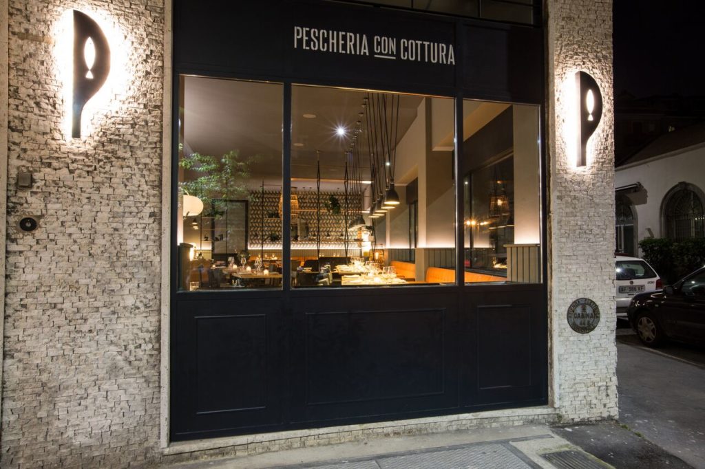 Inaugurato Pescheria con Cottura Milano, il ristorante leccese  col banco della pescheria - Sapori News 