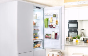 Cibi freschi e ben conservati con il frigocongelatore a incasso Multispace Customflex Electrolux
