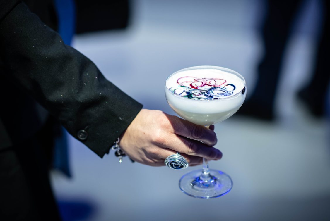 Al Canvas Bar di Bombay Sapphire tappa milanese della campagna Stir Creativity - Sapori News 