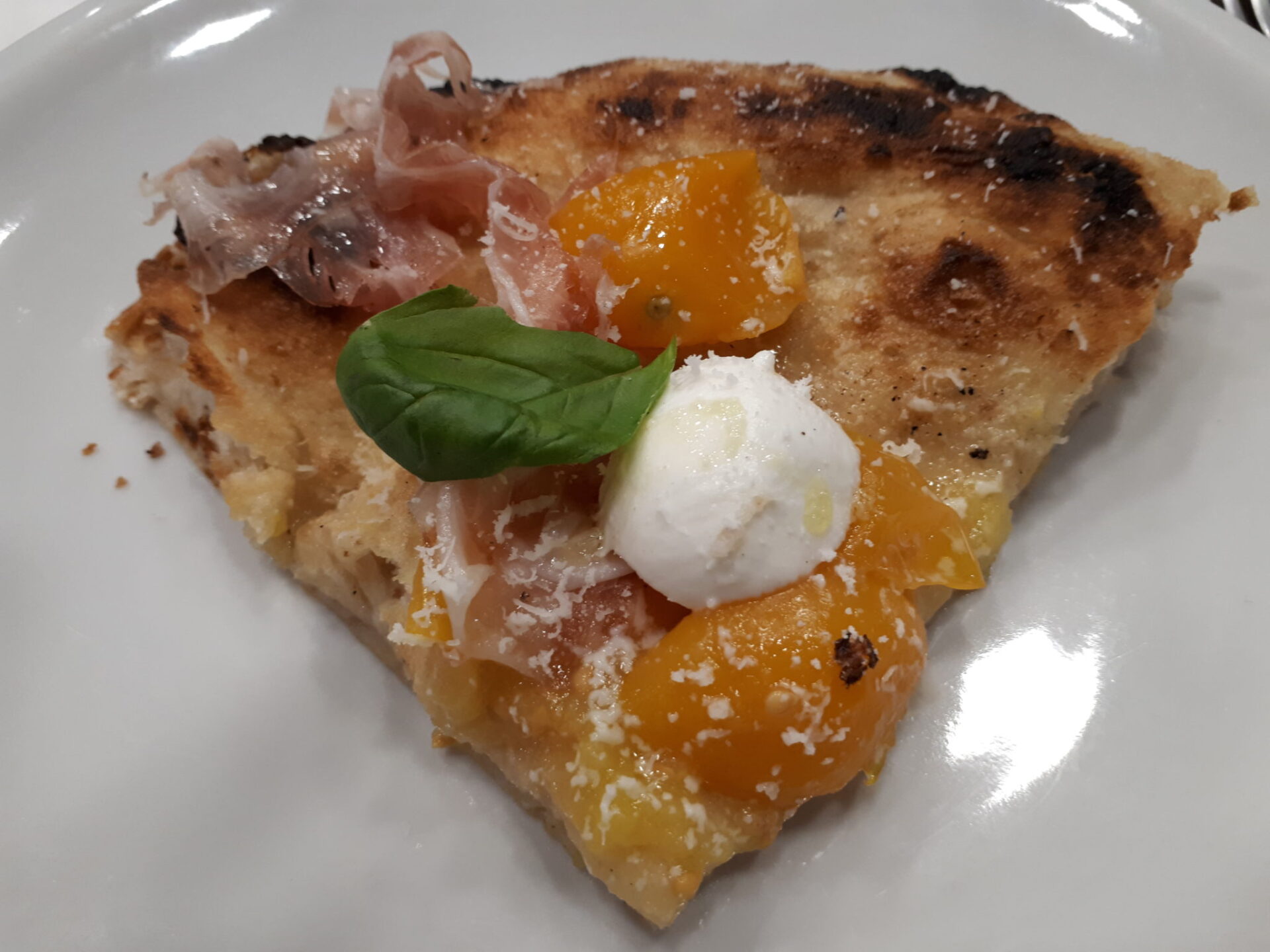 Degustì taglia il  traguardo della 6° tappa alla pizzeria Porzio - Sapori News 