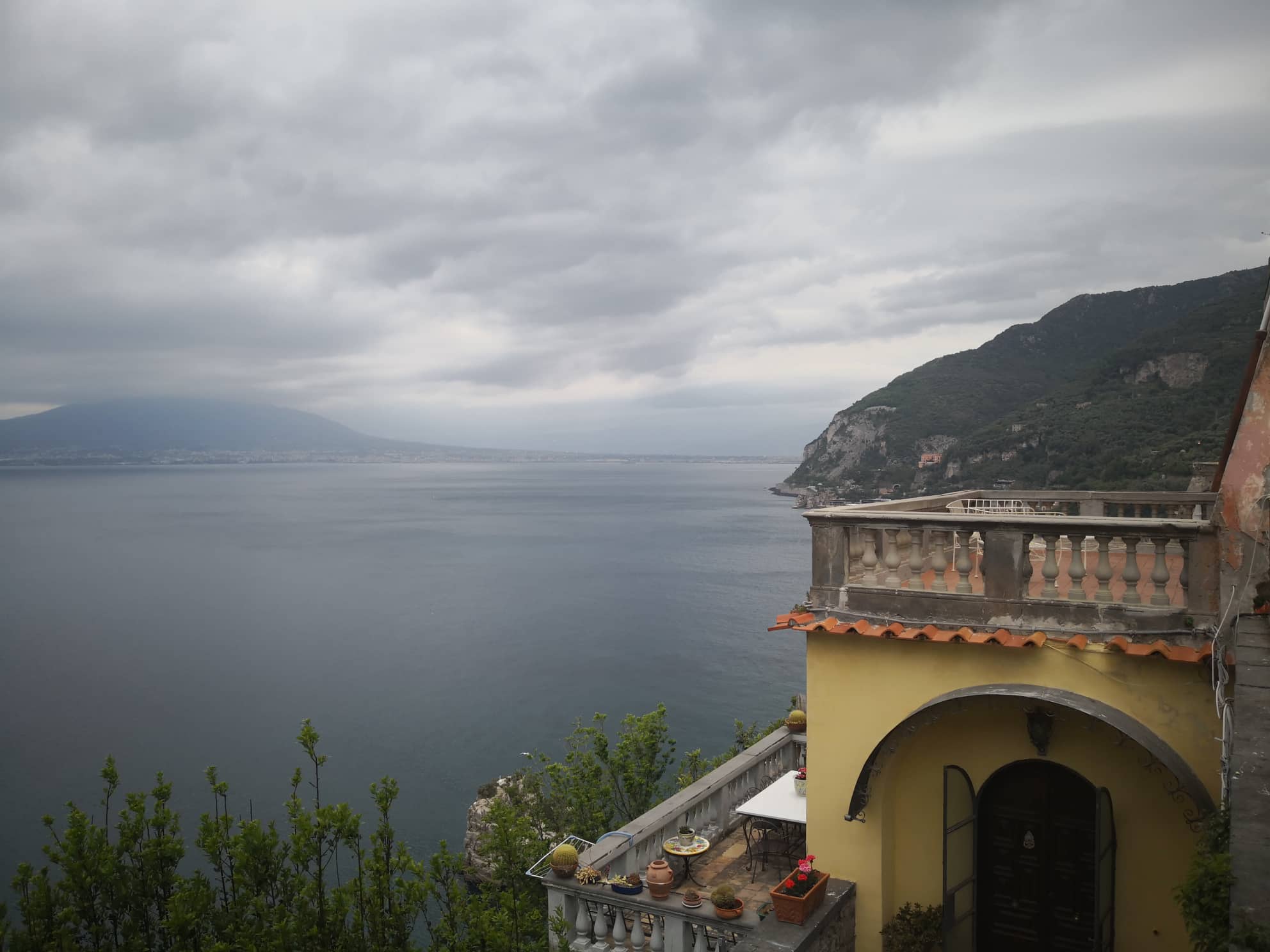 La felicità abita a Vico Equense - Sapori News Il Magazine Dedicato al Mondo del Food a 360 Gradi La felicità abita a Vico Equense - Sapori News