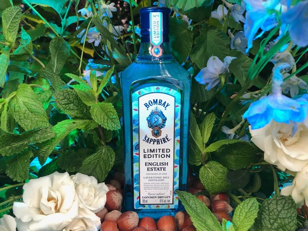 BOMBAY SAPPHIRE® Limited Edition English Estate, perfetto per i cocktail estivi - Sapori News 