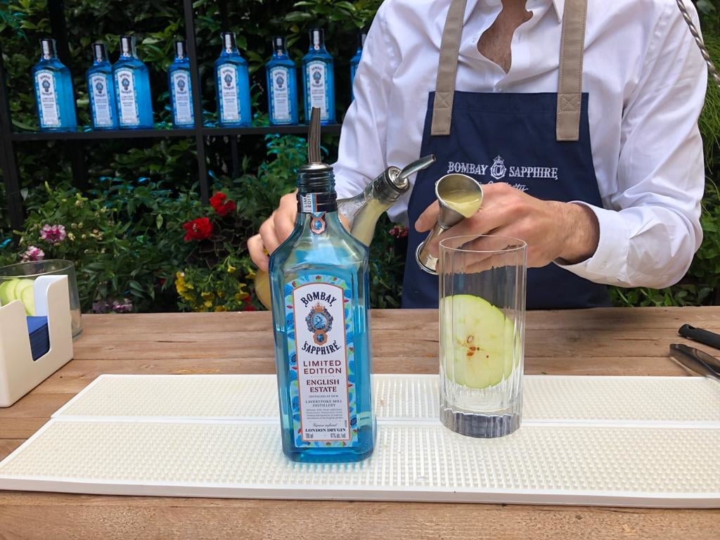 BOMBAY SAPPHIRE® Limited Edition English Estate, perfetto per i cocktail estivi - Sapori News 