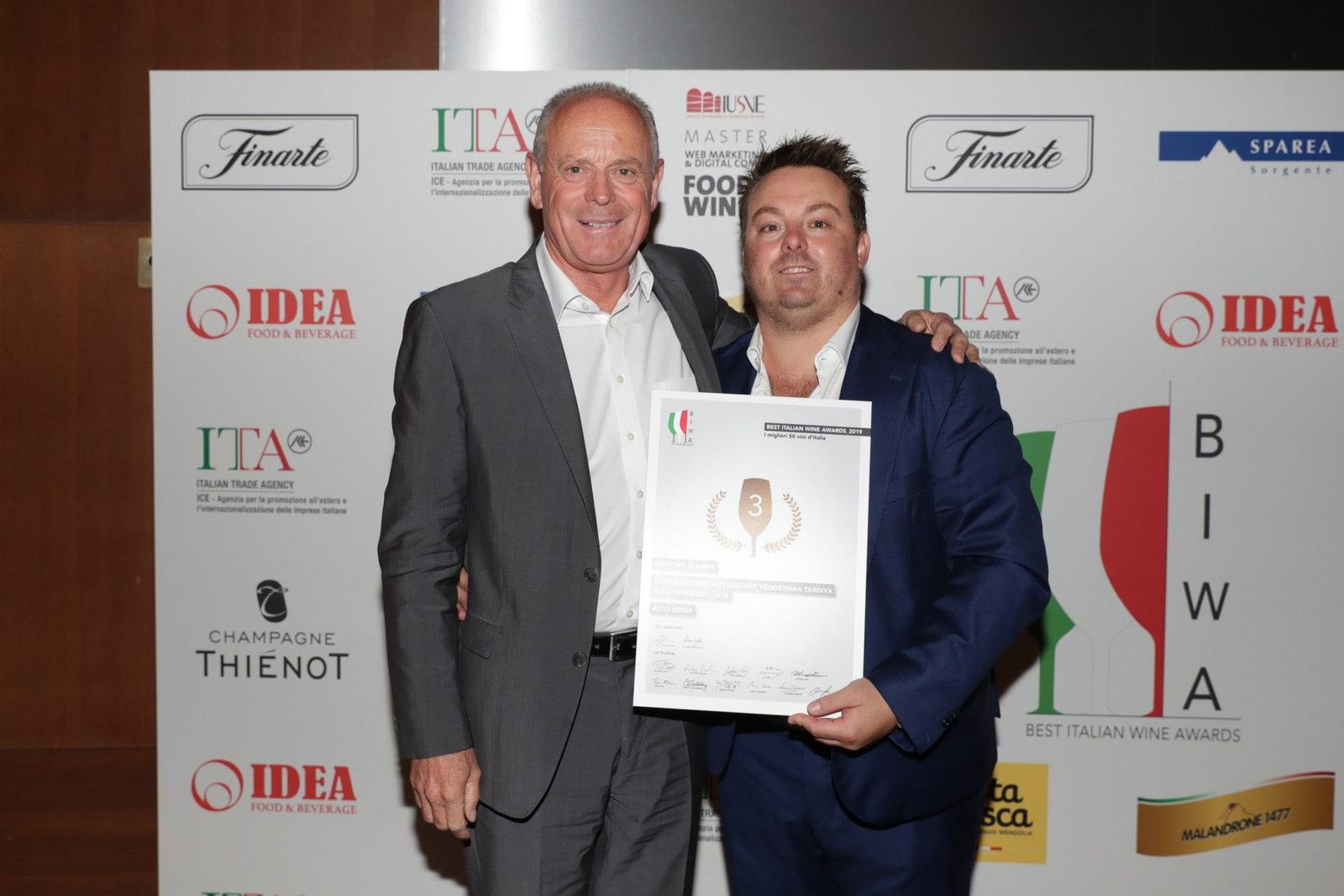 Terminum 2016 di cantina tramin premiato al best italian wine awards 2019