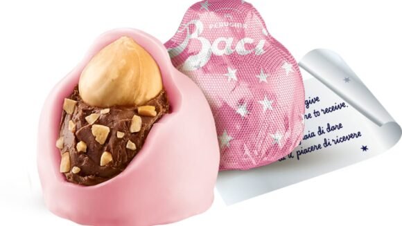 Nasce-il-cioccolatino-Bacio-Rosa-in-Limited-edition-580x327 Nasce il cioccolatino Bacio Rosa in Limited edition
