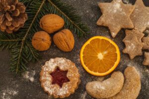 Biscotti natalizi farciti a piacere