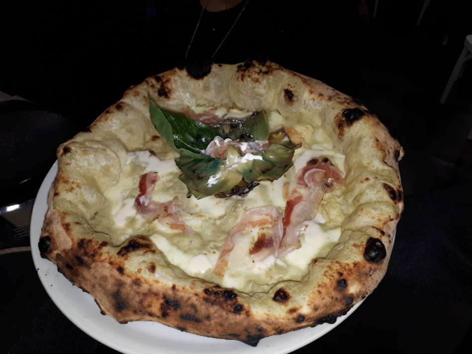 Giallo Datterino ripropone la nebbia di Napoli - Sapori News Il Magazine Dedicato al Mondo del Food a 360 Gradi Giallo Datterino ripropone la nebbia di Napoli - Sapori News