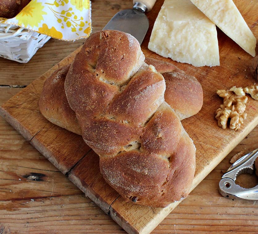 Con Le Farine Magiche di Lo Conte anche i meno esperti saranno in grado di ottenere un pane fragrante e ben lievitato, come un vero chef. 