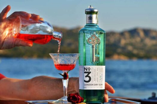 Nuovo cocktail  Rosso Relativo, ispirato al film Viale del Tramonto - Sapori News 