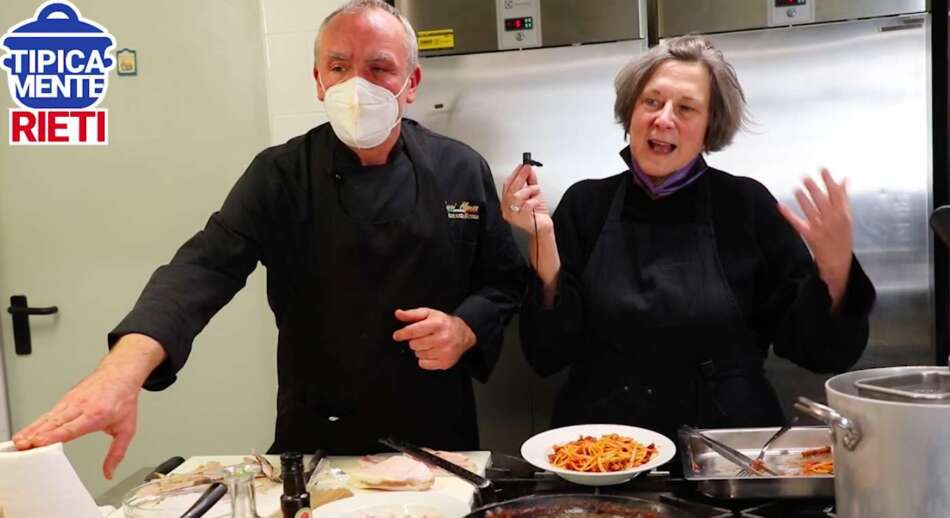 Pasta all'amatriciana, la ricetta tradizionale da fare a casa - Sapori News 