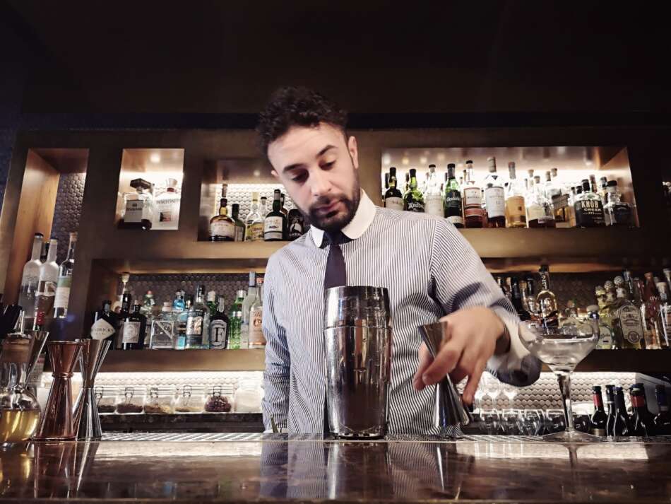 Un drink d'autore con la zucca per Halloween con il 'LIGHTY JACK' di Vincenzo Tropea bar manager del Ristorante Pierluigi di Roma - Sapori News 