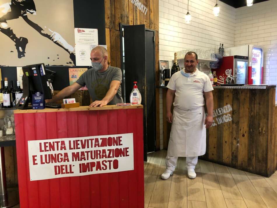 Johnny TakeUè, la pizzeria tradizionale napoletana … a Milano!   - Sapori News Il Magazine Dedicato al Mondo del Food a 360 Gradi