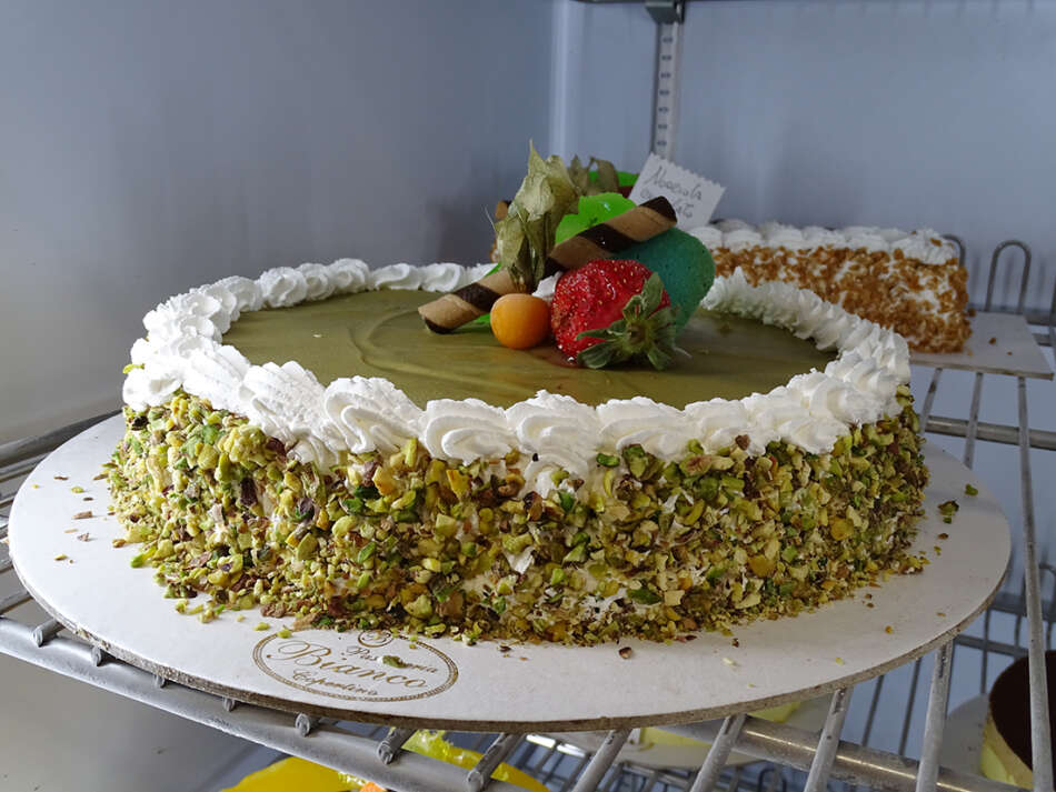 Pasticceria Bianco: torte dai mille sapori e colori - Sapori News 