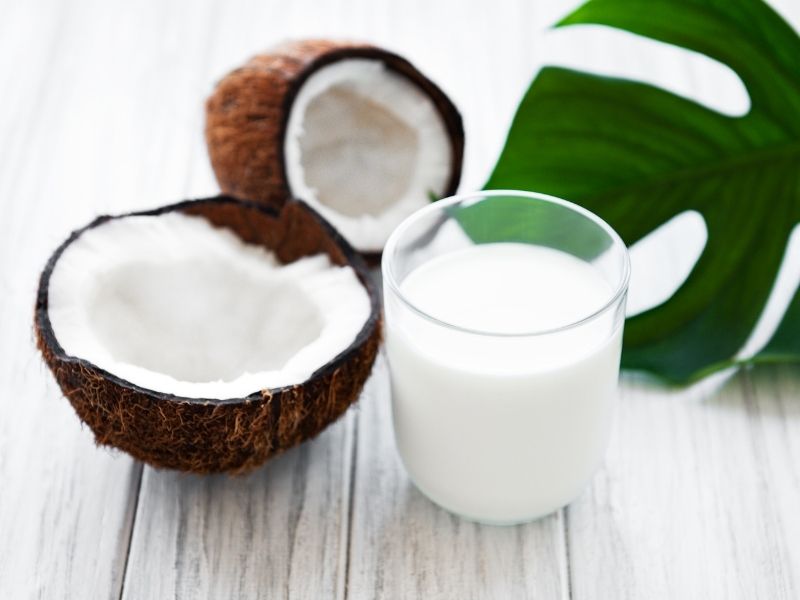 Latte di cocco: proprietà, benefici e utilizzi - Sapori News Il Magazine Dedicato al Mondo del Food a 360 Gradi