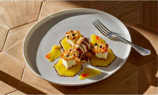 Cheesecake con erborinato Bergader, l'inedita ricetta dello Chef stellato Riccardo De Pra - Sapori News 