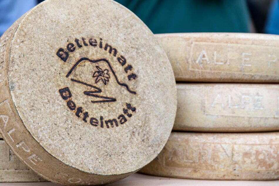 BiancoLatte: i formaggi dell'Alta Ossola nella mostra mercato di Crodo - Sapori News Il Magazine Dedicato al Mondo del Food a 360 Gradi