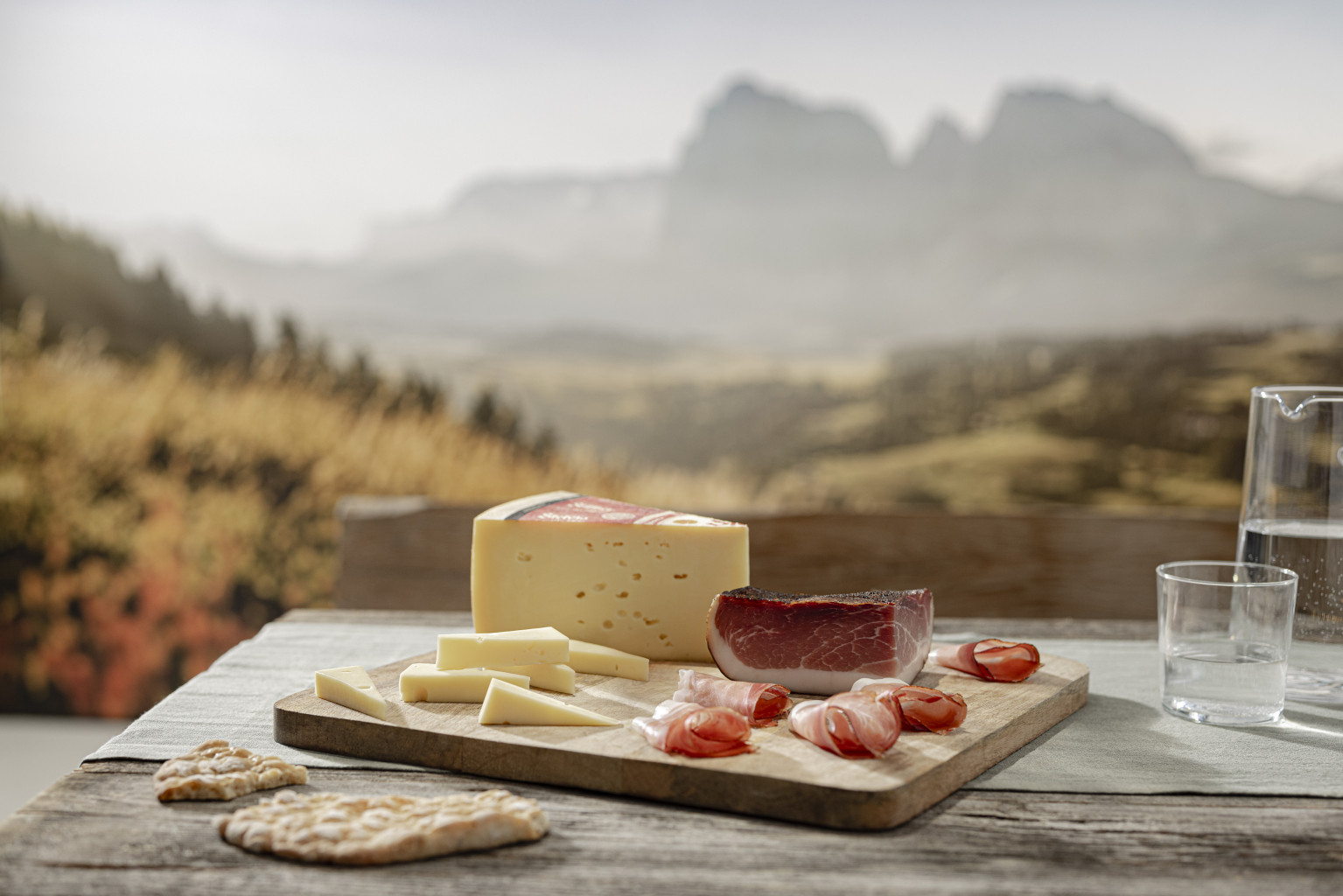 Aperitivo di Natale con Speck Alto Adige IGP e Formaggio Stelvio DOP