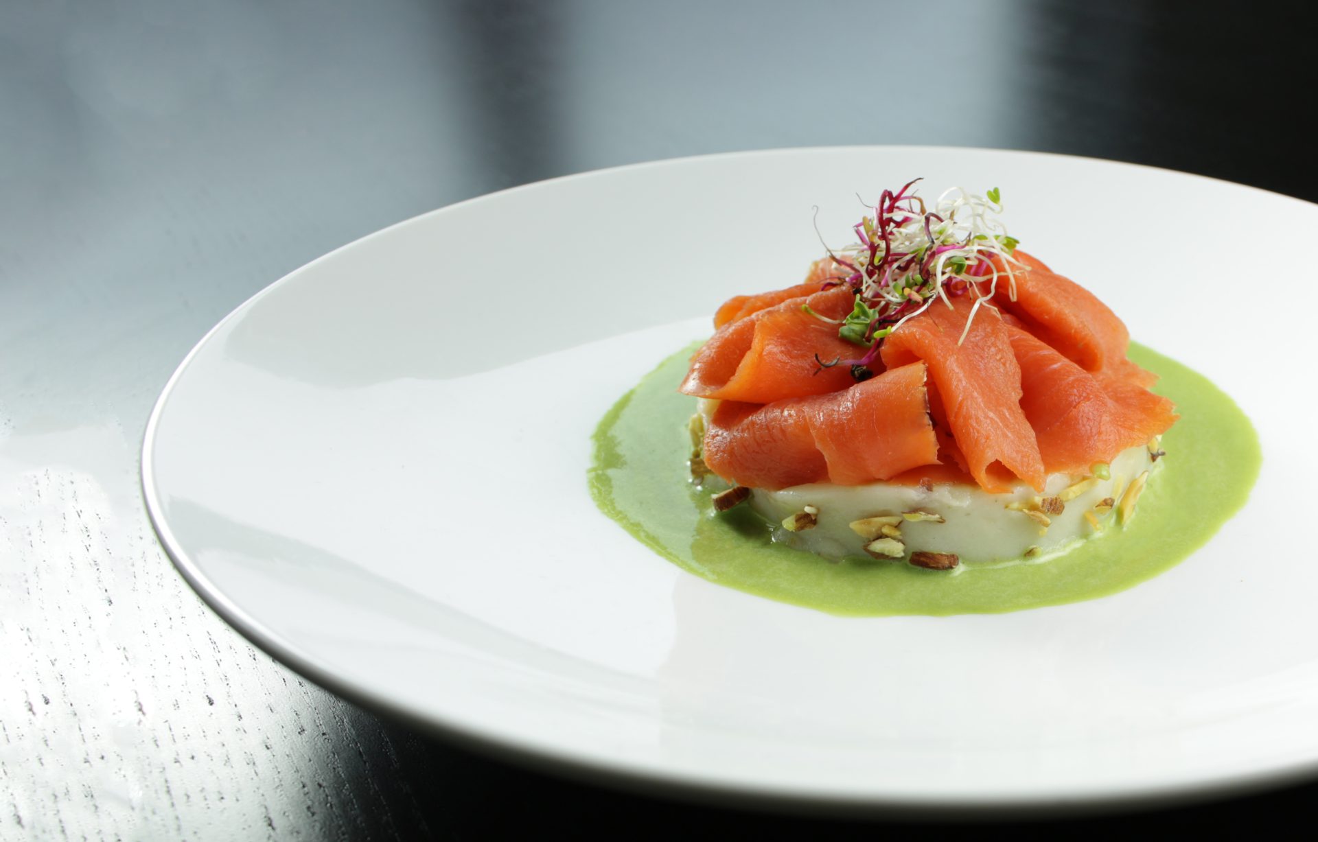 Foodlab per le feste propone un menu con protagonista il salmone - Sapori News 