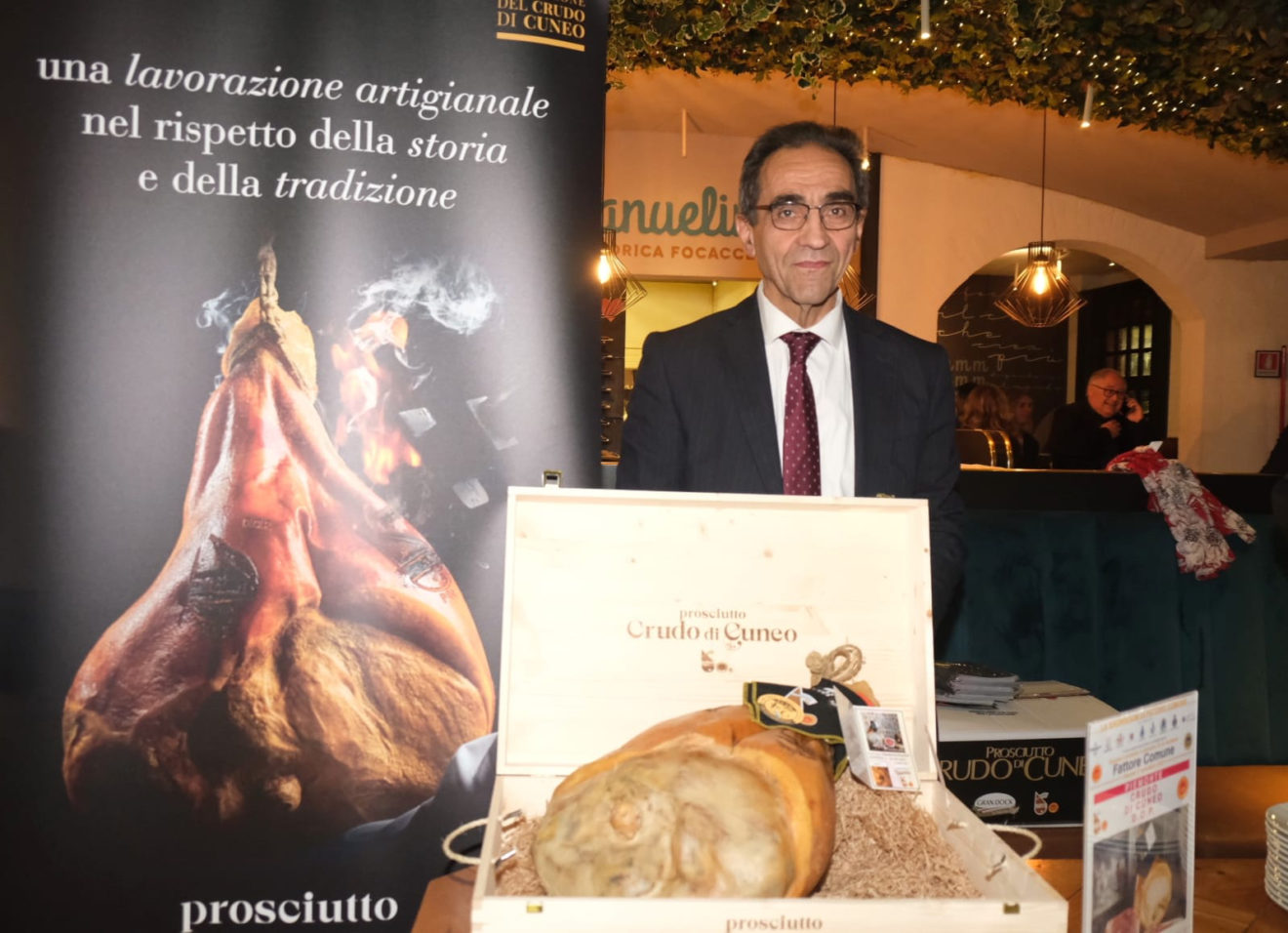Crudo di Cuneo DOP: il prosciutto crudo piemontese dal sapore dolce e fragrante - Sapori News 