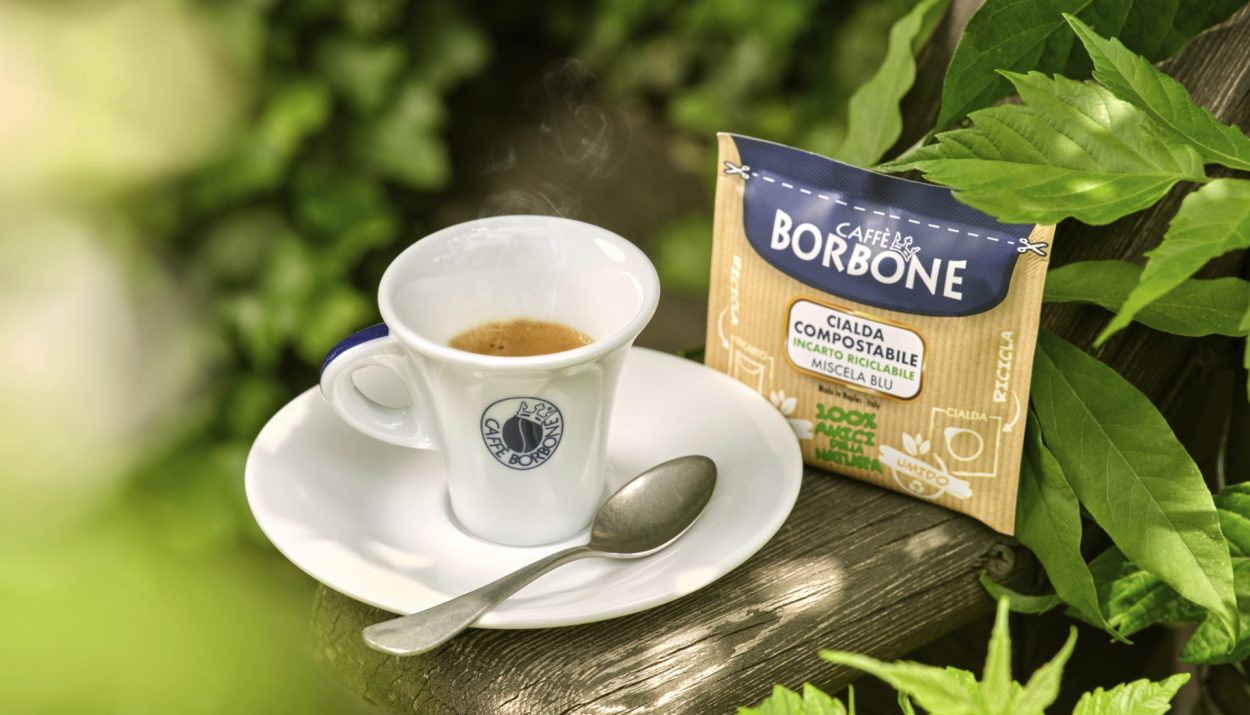 Lavoro e pausa caffè, ecco il sondaggio di Caffè Borbone sulle abitudini degli Italiani: poche pause ma il caffè è sempre protagonista