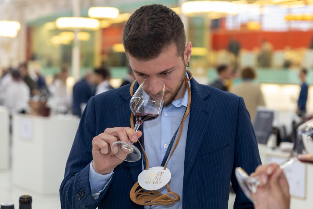 Best Wine Stars: al Palazzo del Ghiaccio di Milano protagoniste le eccellenze enogastronomiche  - Sapori News 