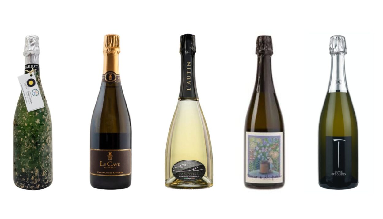 Per Natale 2024, scopri 5 vini unici da regalare, affinati in luoghi insoliti dal mare alle miniere, per un'emozione in ogni bottiglia