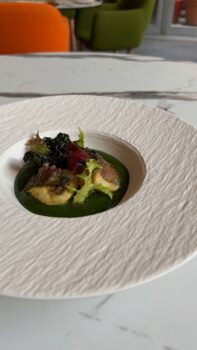 Frittelle di baccalà su crema di cavolo nero - Sapori News 