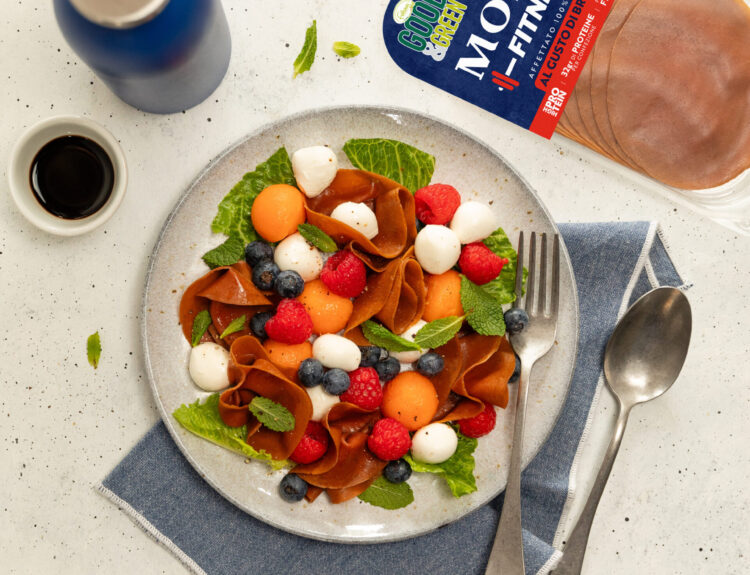 Scopri Mopur® Fitness: affettati vegetali ricchi di proteine per chi fa sport. Gusto, energia e benessere sempre con te!