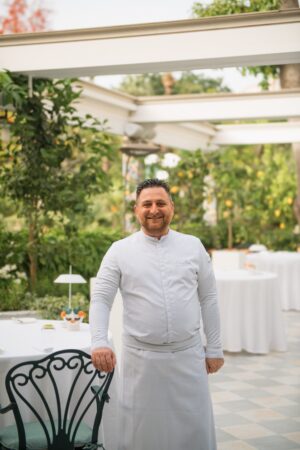 Scopri il nuovo menù dello Zest e la cantina in arrivo. Alta cucina e vini pregiati ti aspettano nel cuore di Sorrento!