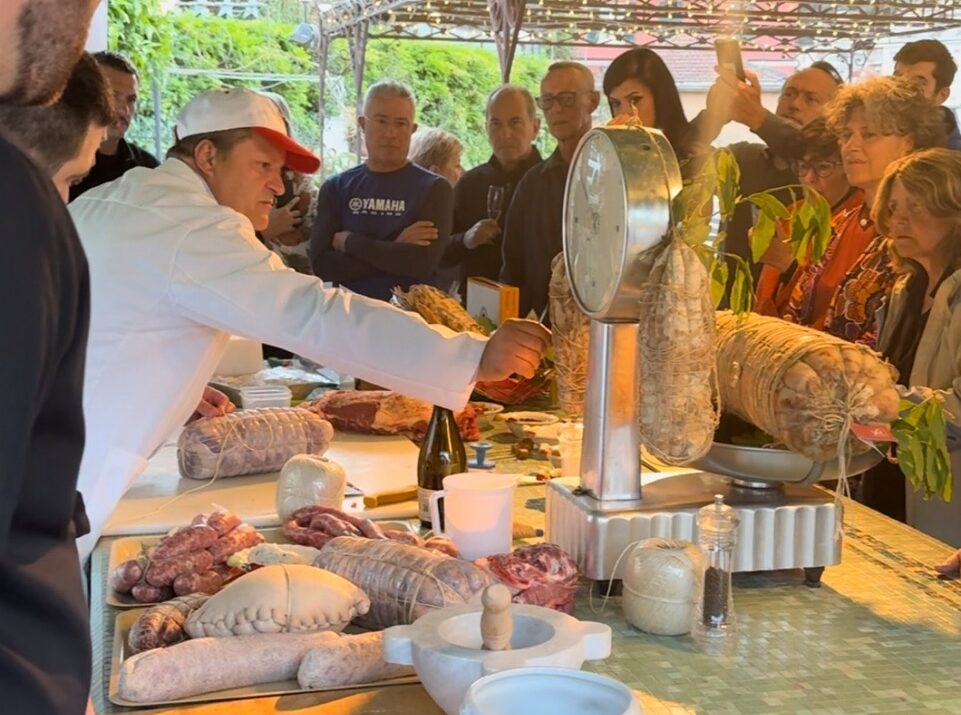Focaccia di Recco IGP e salumi piacentini DOP protagonisti di Sapori in Paradiso 2025: gusto, tradizione e cultura gastronomica da vivere.