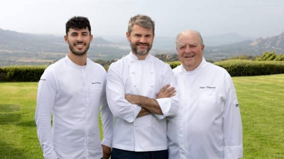 Colazione gourmet firmata Bartolini al Petra Segreta, anche per gli esterni. Un’esperienza esclusiva tra gusto e panorama, su prenotazione.
