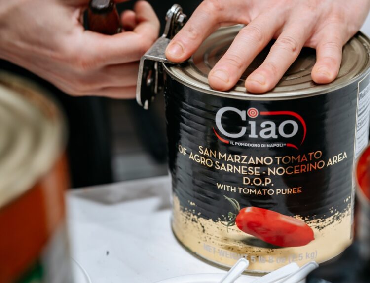 Ciao, il Pomodoro di Napoli promuove la cucina italiana in due eventi top: la Caputo Cup e la Festa a Vico