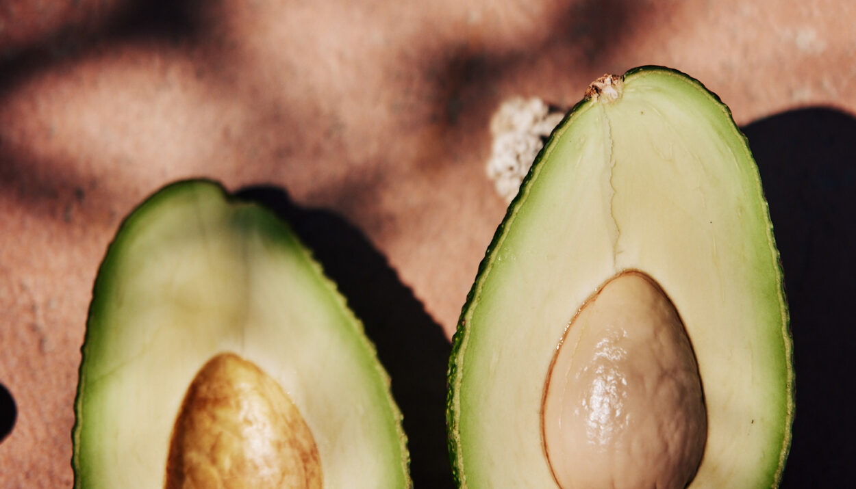 Halaesa lancia il primo avocado bio made in Italy: sostenibile, fresco e coltivato in Sicilia. Un superfood etico e rivoluzionario