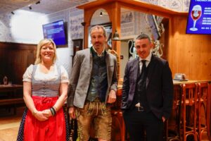 Löwengrube e Paulaner insieme per portare allegria, birra e vera atmosfera bavarese in ogni angolo d’Italia