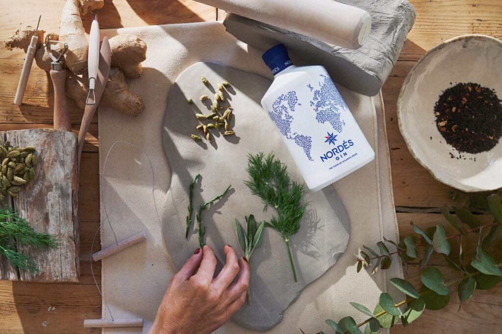 Tiempo de Artesanía by Nordés gin: aperitivo a Milano tra gin e ceramica - Sapori News 