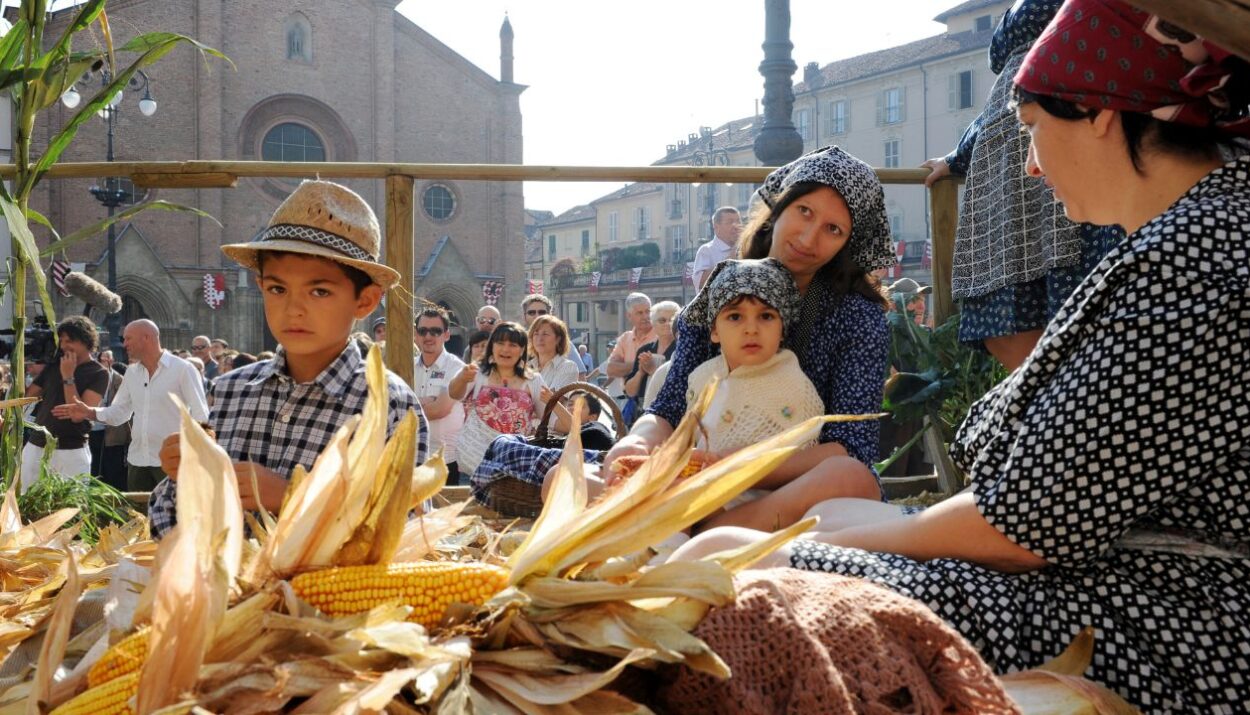 Scopri il Festival delle Sagre Astigiane 2025: sapori autentici, sfilate storiche e cucina tipica ti aspettano ad Asti il 13 e 14 settembre!